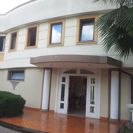 Hotel Ginepro Qualiano