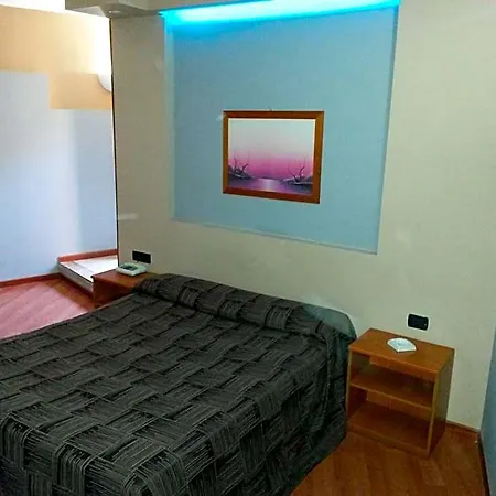 Otel Ginepro Qualiano